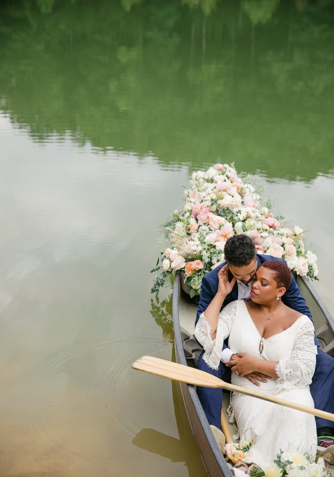 Red River Gorge Elopement styled Floral Canoe with Gorgeous Black Couple